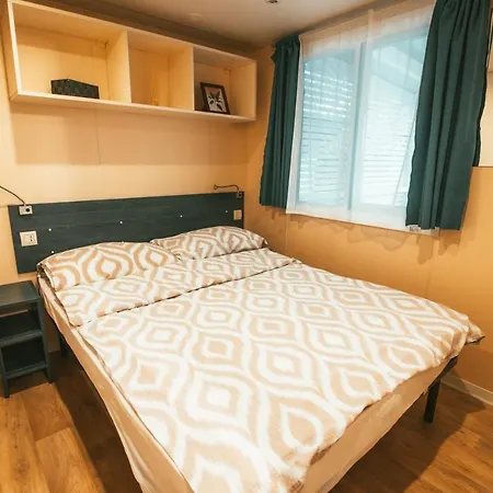 With 2 Thermal Riviera Tickets Feriehus *